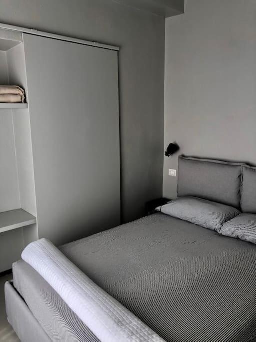 Brera Luxury Cozy Flat! Lägenhet Milano Exteriör bild
