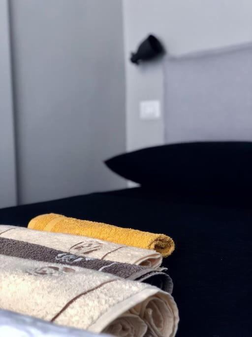 Brera Luxury Cozy Flat! Lägenhet Milano Exteriör bild